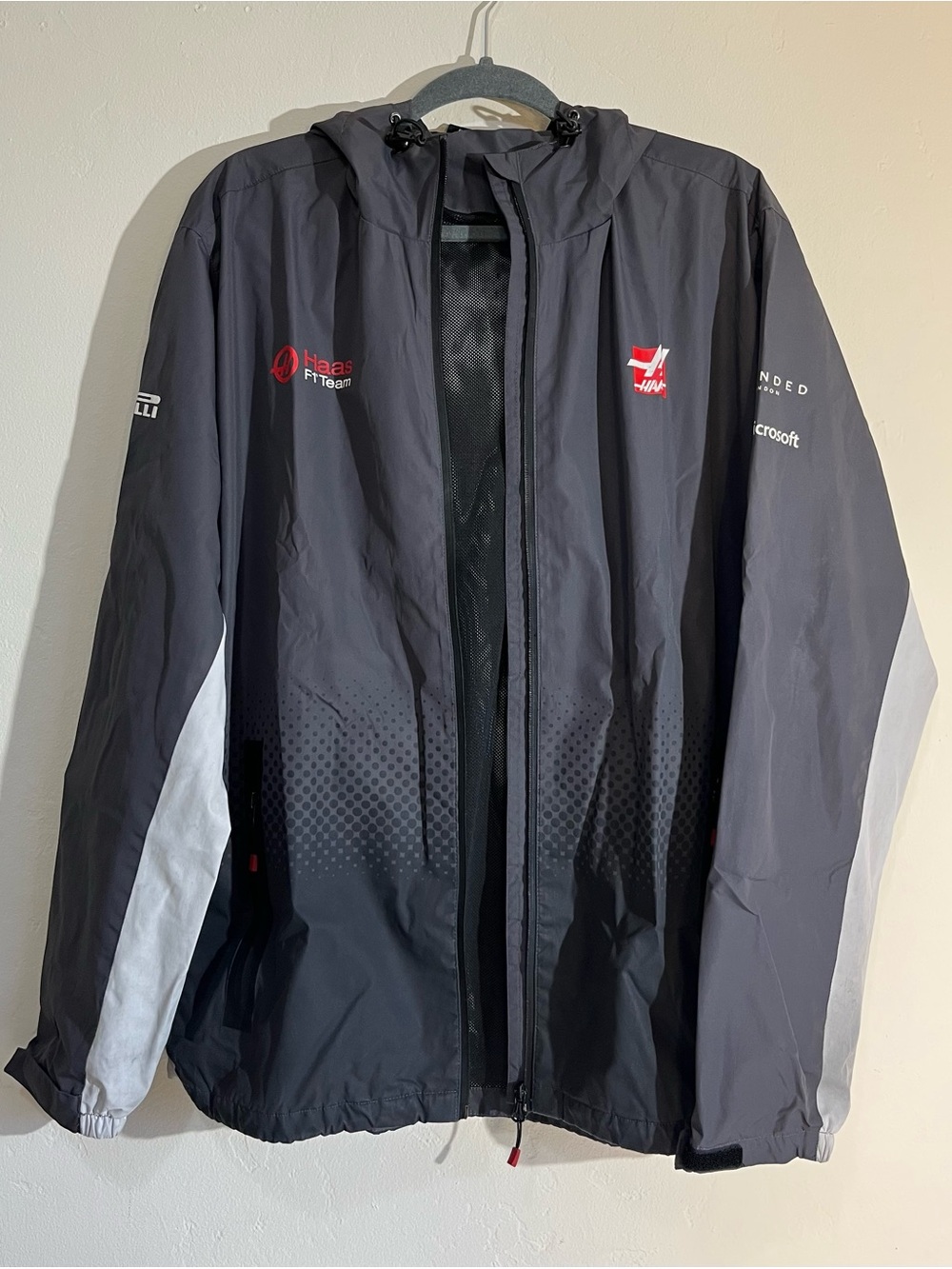 Haas F1 Team Men's Performance Windbreaker Pirelli Jacket - Gray/White XL